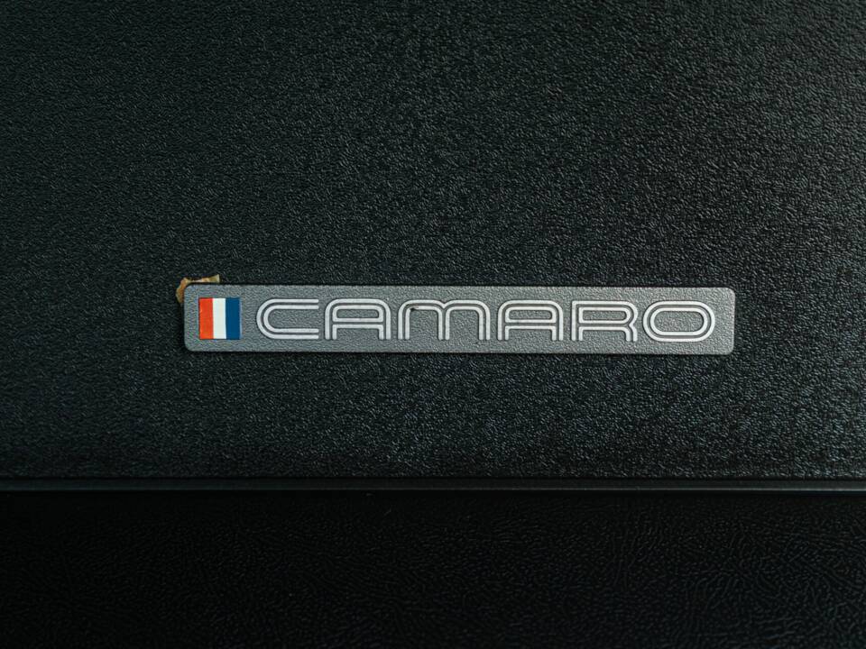 Image 40/50 of Chevrolet Camaro Z28 (1992)