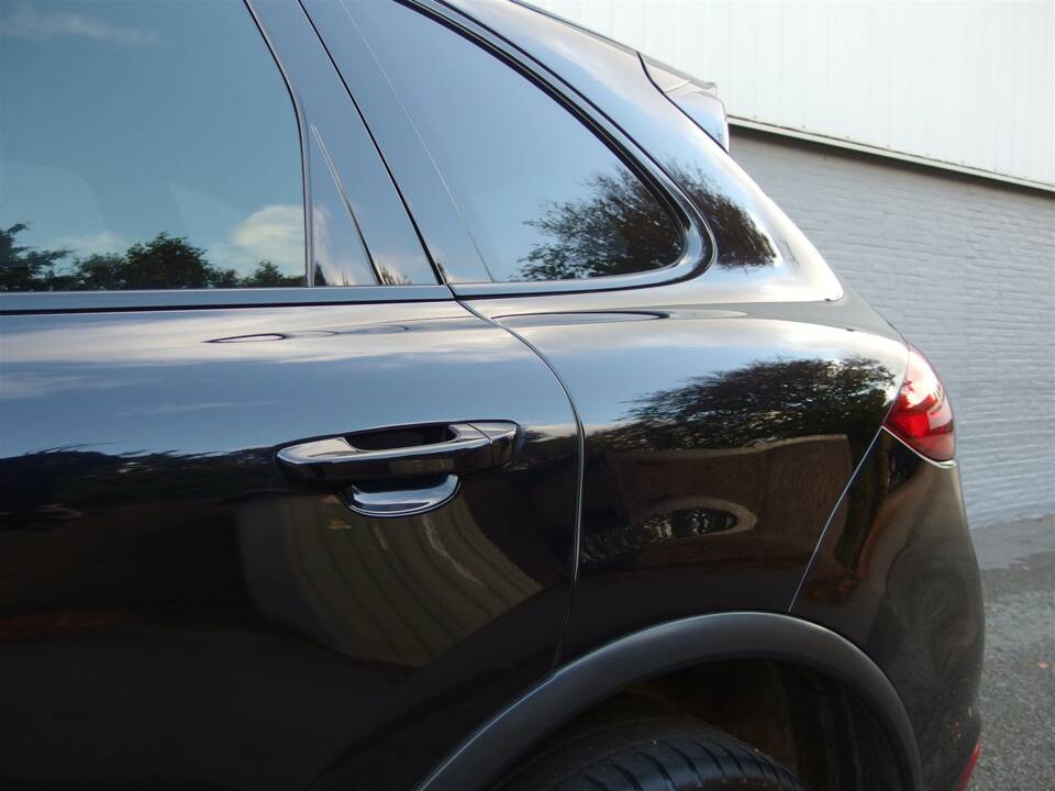 Imagen 31/97 de Porsche Cayenne Turbo (2011)