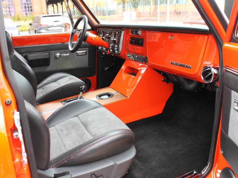 Immagine 15/30 di Chevrolet Suburban (1970)