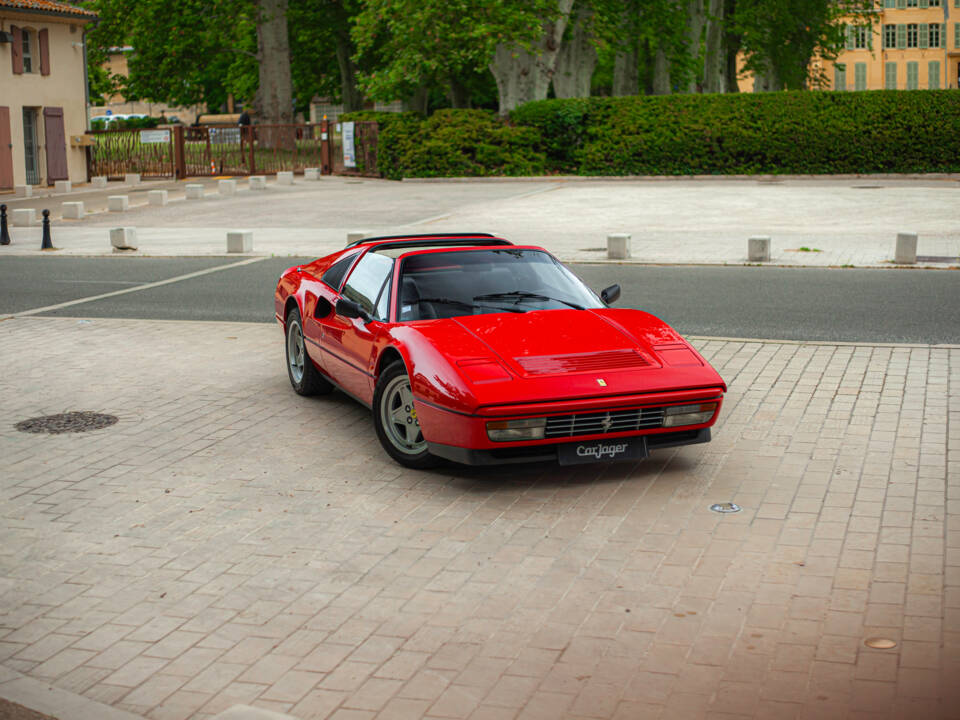 Image 43/95 of Ferrari 328 GTS (1988)