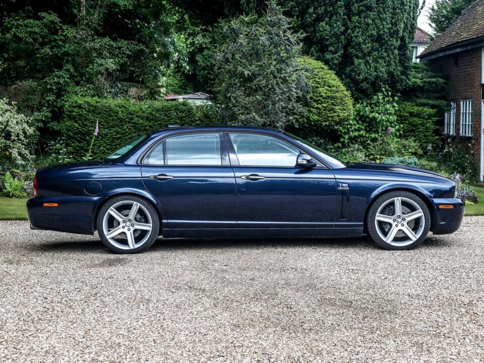 Afbeelding 7/34 van Jaguar XJR (2008)