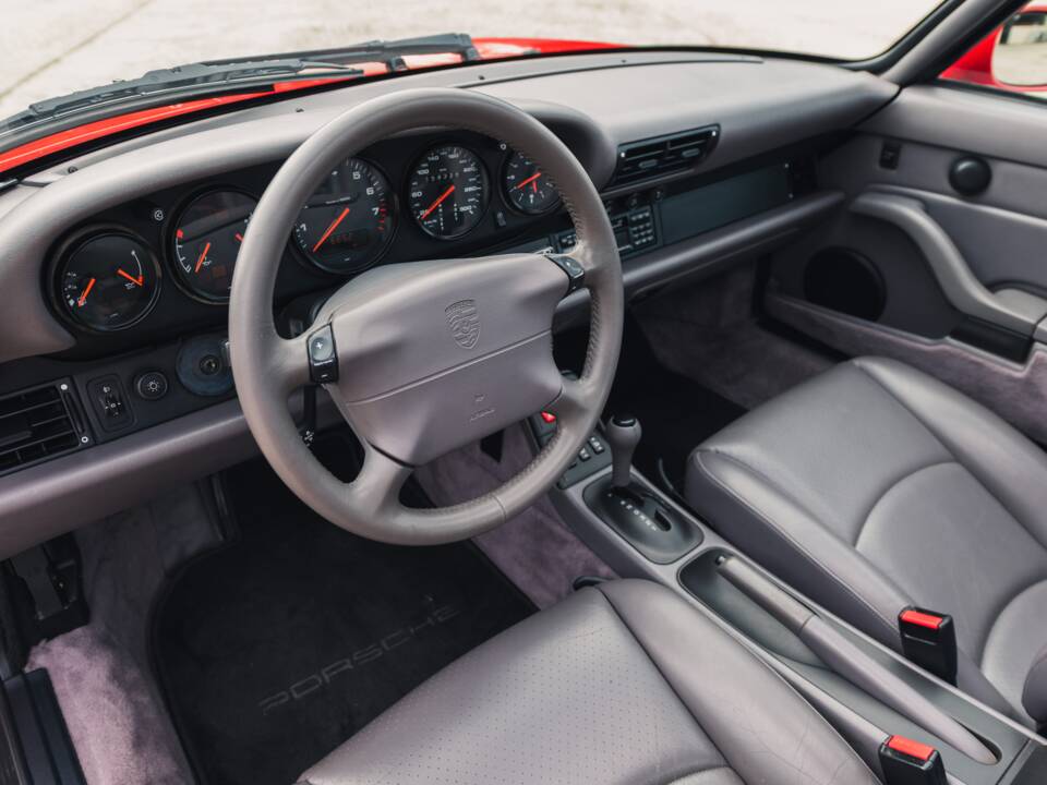 Imagen 25/37 de Porsche 911 Carrera (1995)