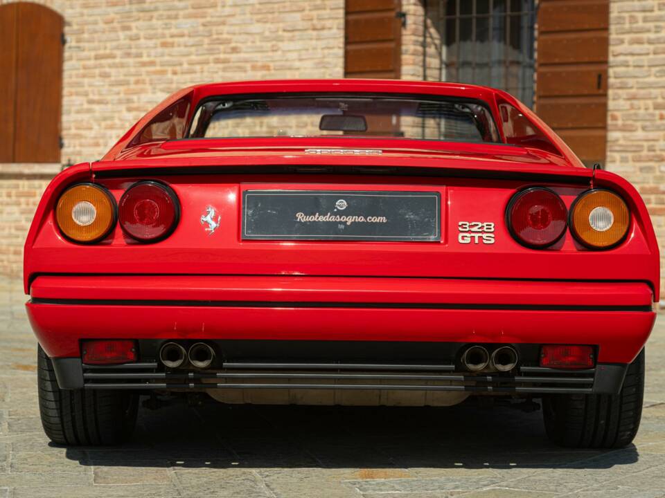 Image 10/50 de Ferrari 328 GTS (1987)