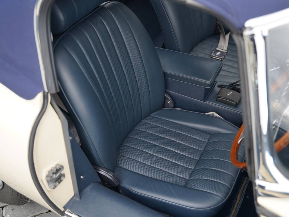 Imagen 13/50 de Jaguar E-Type (1969)