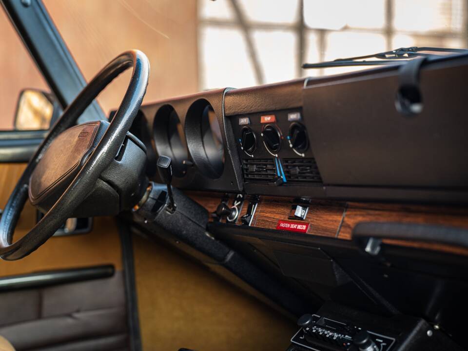 Image 31/84 de Saab 99 Combi Coupe (1976)