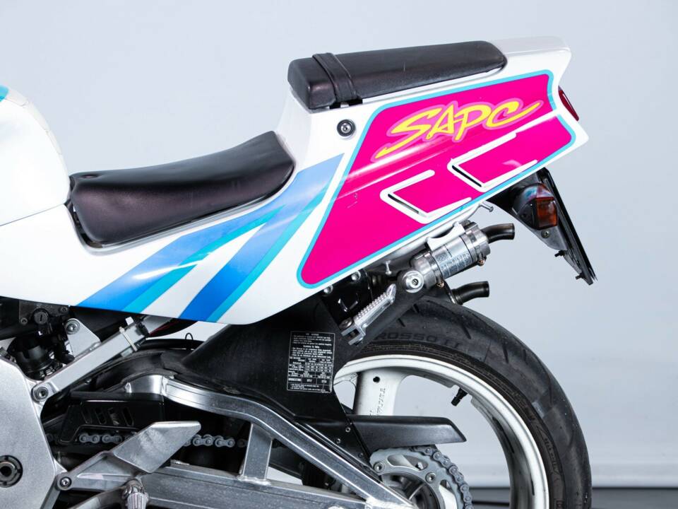 Immagine 10/50 di Suzuki RGV 250 Gamma (1992)