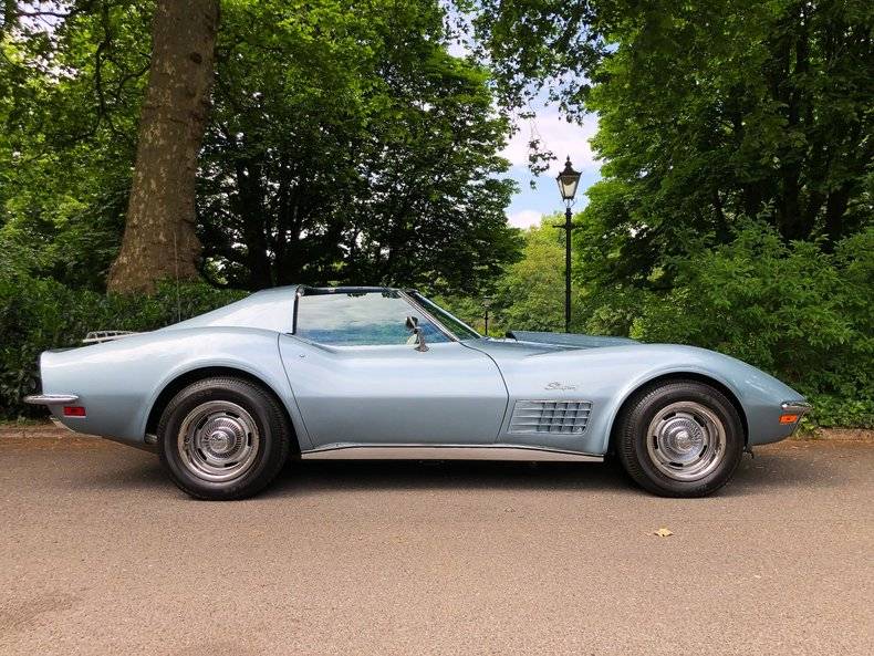 Image 23/50 of Chevrolet Corvette Stingray (1972)