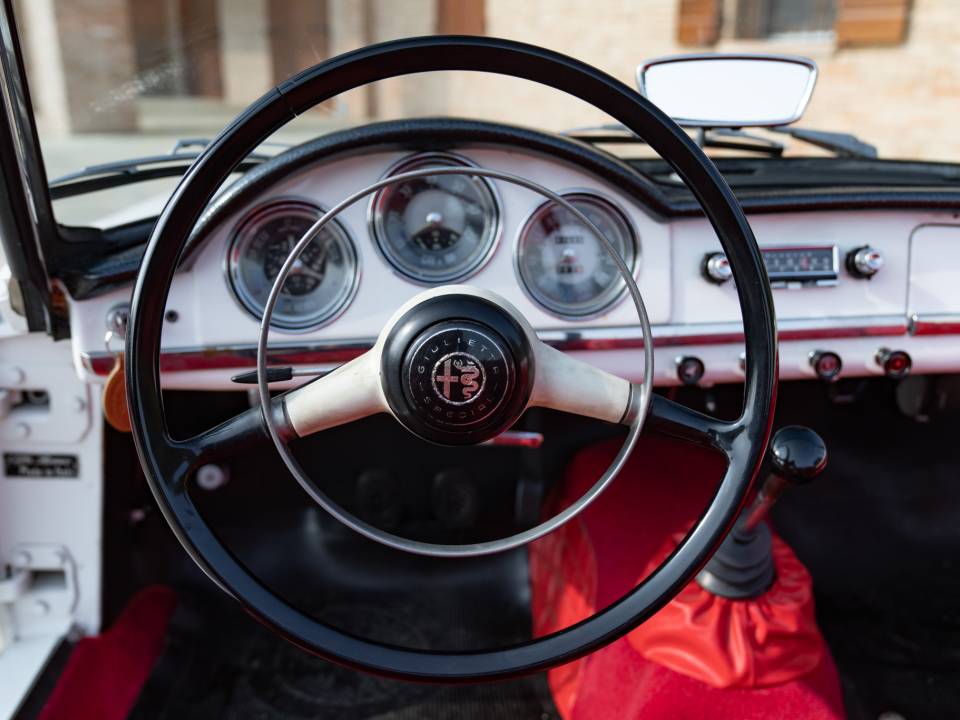 Afbeelding 26/37 van Alfa Romeo Giulietta Spider (1960)