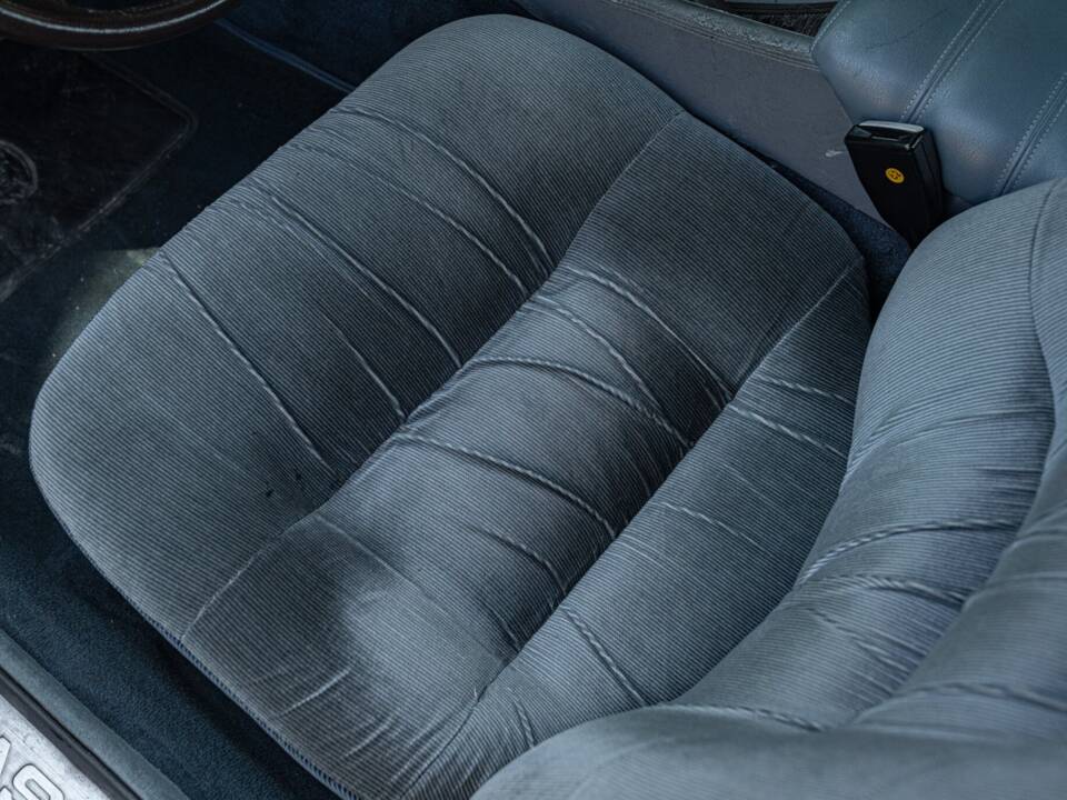 Image 36/50 of Maserati Biturbo i (1988)