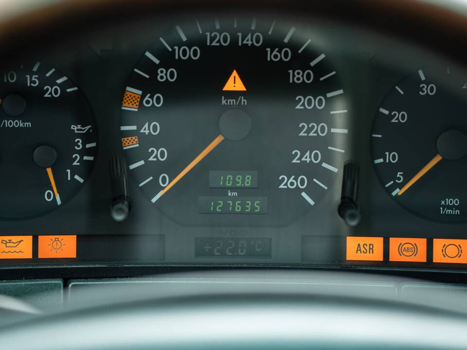 Image 28/54 of Mercedes-Benz 500 SEL (1992)