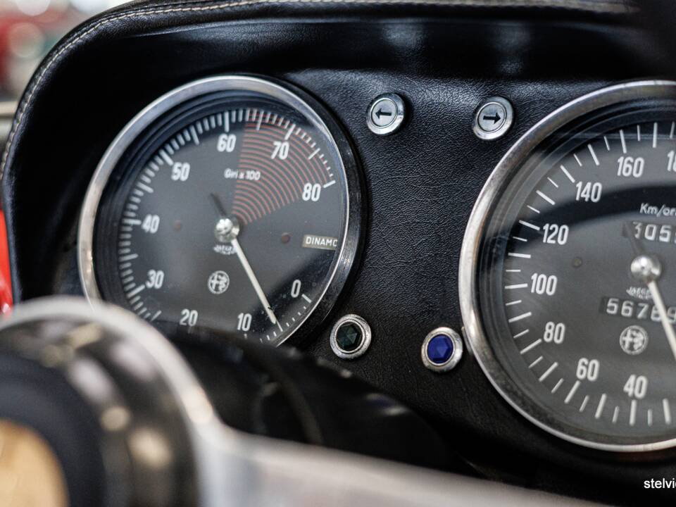Afbeelding 27/37 van Alfa Romeo 1600 Spider Duetto (1966)