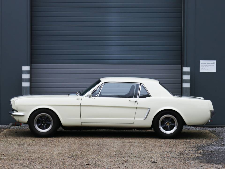 Image 21/48 of Ford Mustang 289 (1964)