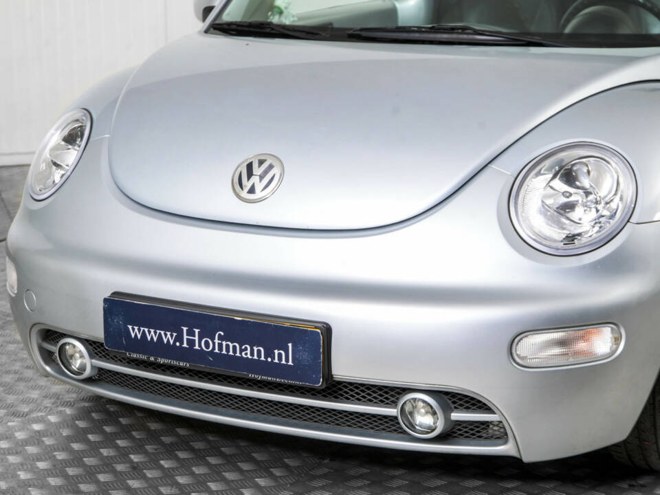 Bild 19/50 von Volkswagen New Beetle 2.0 (2003)