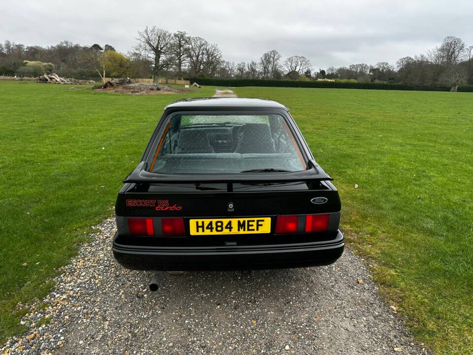 Image 9/38 de Ford Escort turbo RS (1990)