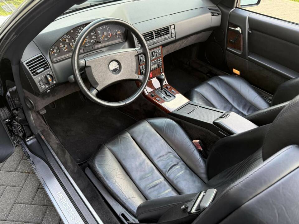 Image 28/50 de Mercedes-Benz 300 SL (1990)
