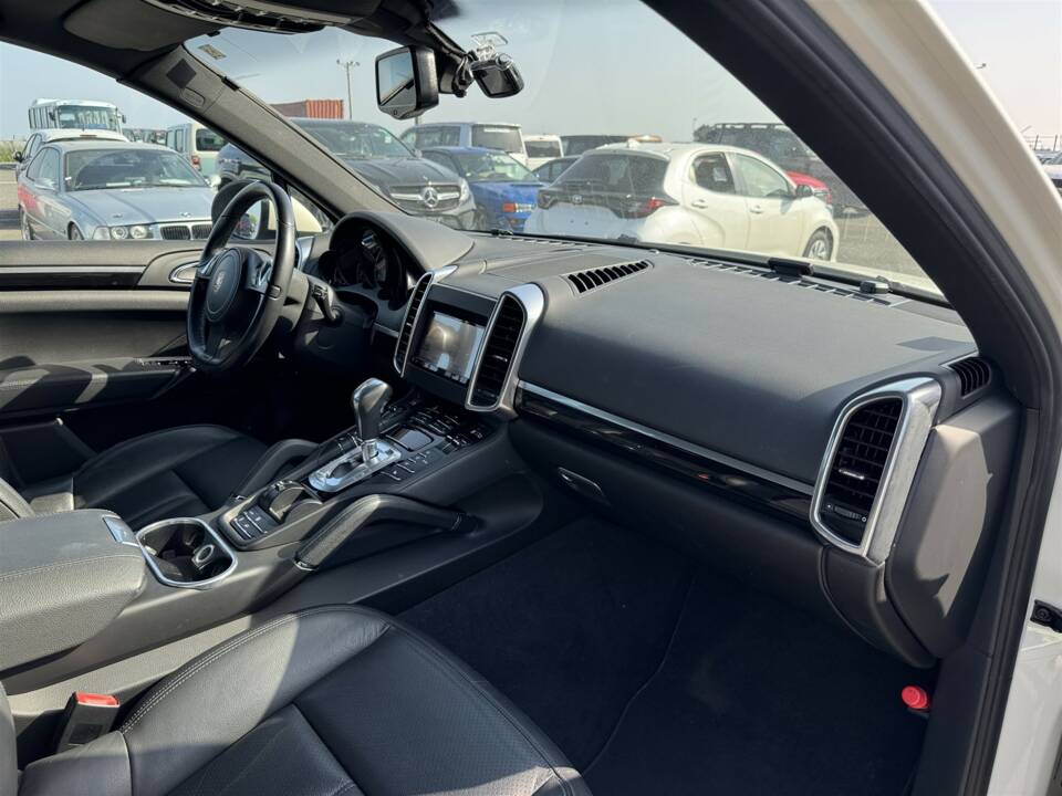 Bild 19/61 von Porsche Cayenne S (2010)