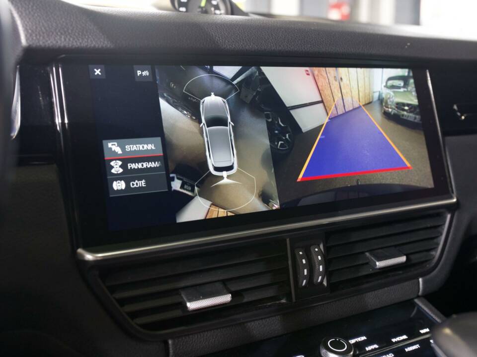 Image 9/17 of Porsche Cayenne E-Hybrid (2018)