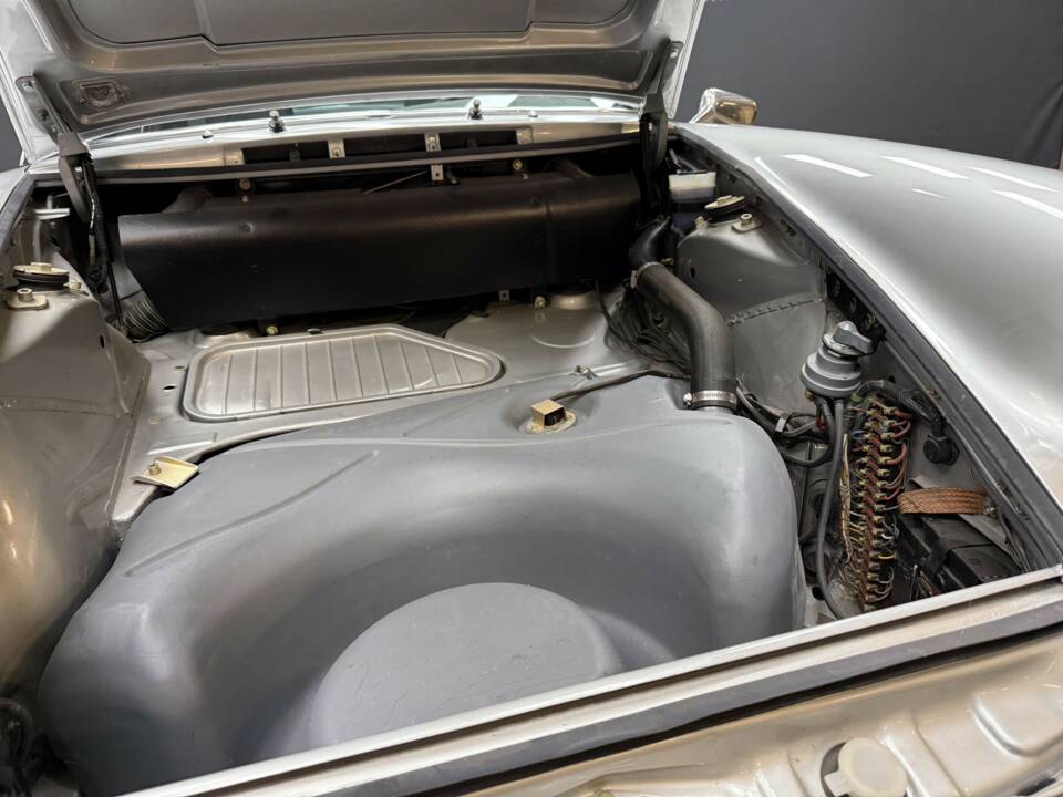 Image 17/50 de Porsche 911 2.4 S (1972)