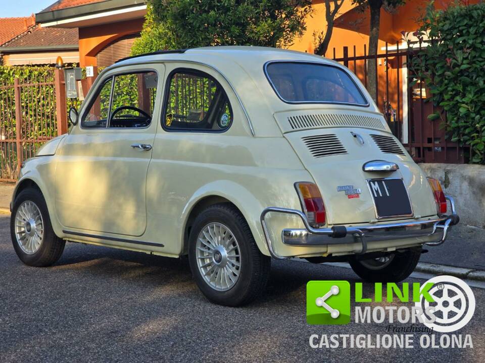 Image 2/6 of FIAT 500 L (1970)