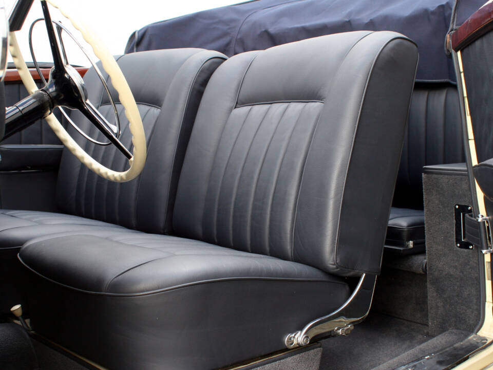 Image 12/27 of Mercedes-Benz 220 Cabriolet A (1952)