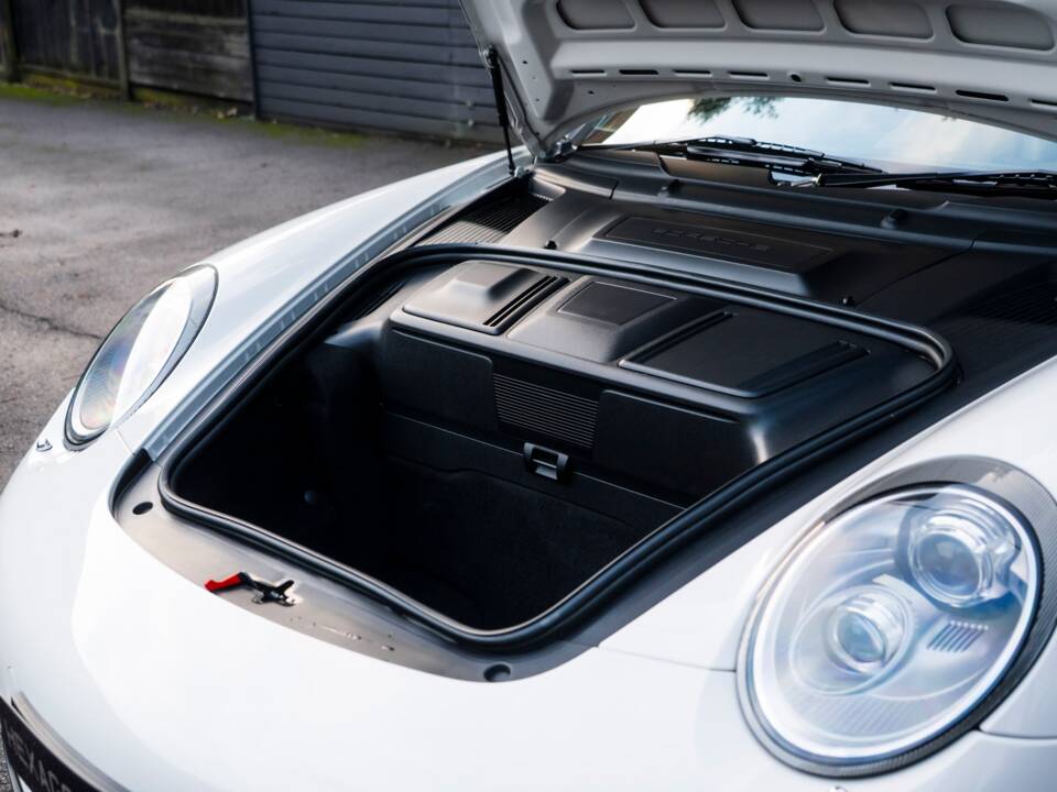 Bild 18/52 von Porsche 911 Turbo (2010)