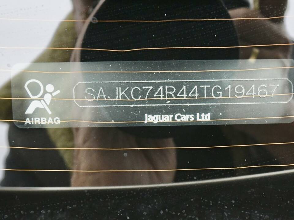 Afbeelding 34/50 van Jaguar XJ 8 4.2 (2003)