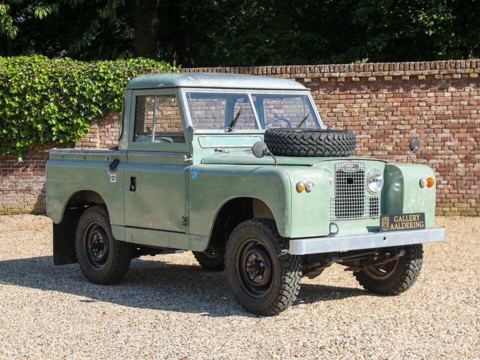 Image 11/50 of Land Rover 88 (1965)