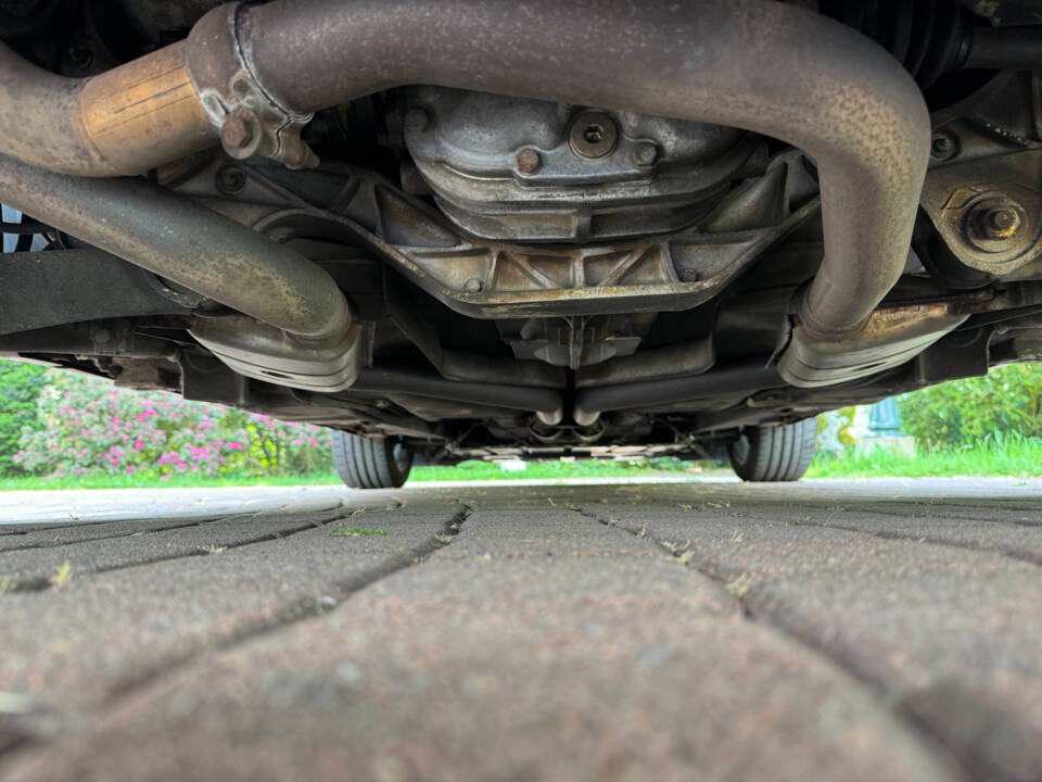 Imagen 75/77 de Porsche 928 GT (1990)