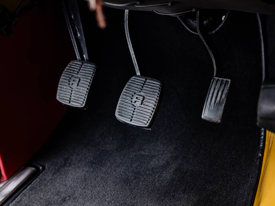 Immagine 15/51 di Land Rover Range Rover Classic 3.9 (1989)