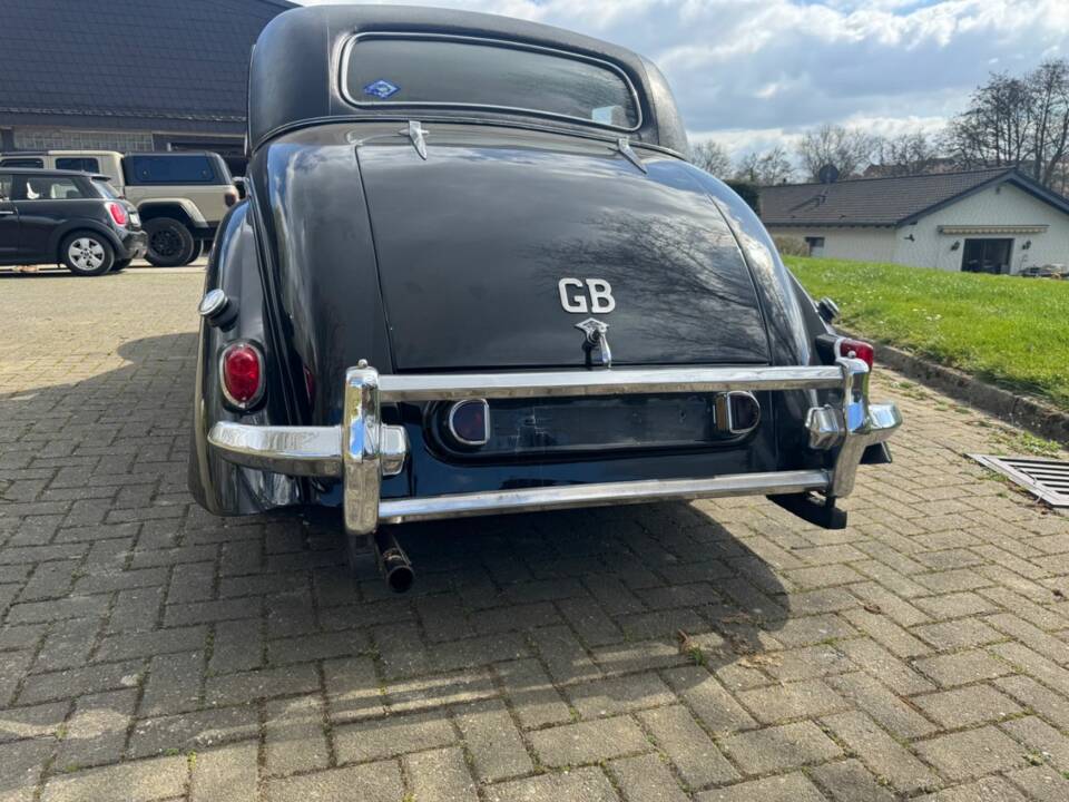 Bild 17/18 von Riley 1.5 Litre RME (1954)