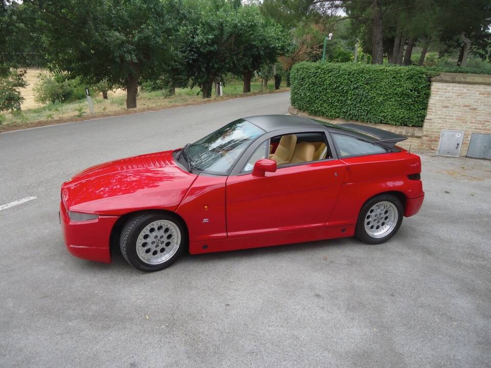 Image 4/32 of Alfa Romeo SZ (1990)