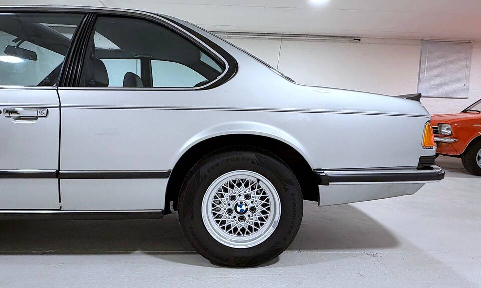 Bild 15/37 von BMW 635 CSi (1985)