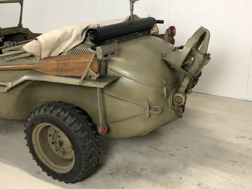 Imagen 15/28 de Volkswagen Schwimmwagen (1944)