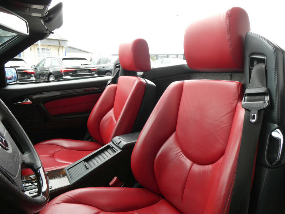 Image 11/28 of Mercedes-Benz SL 500 (1998)