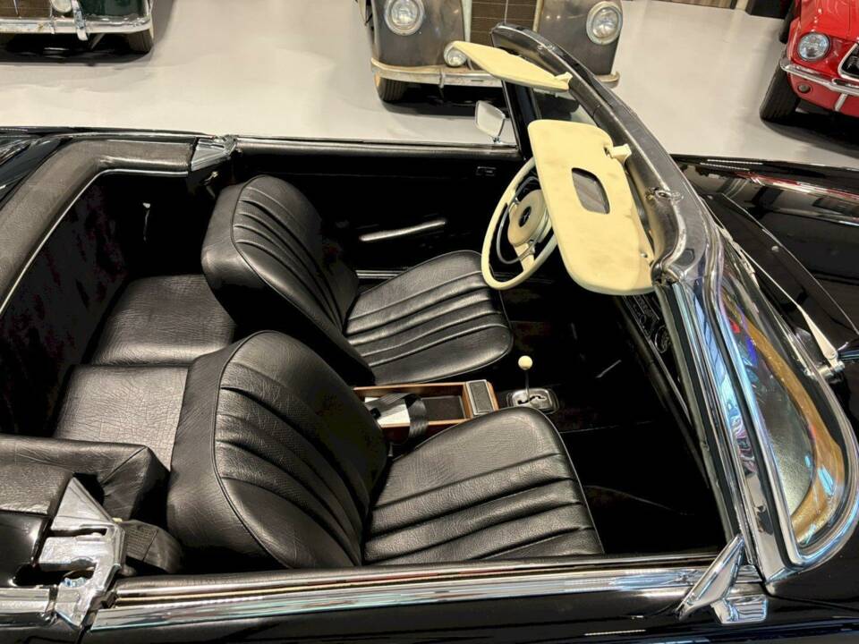 Immagine 21/36 di Mercedes-Benz 280 SL (1968)