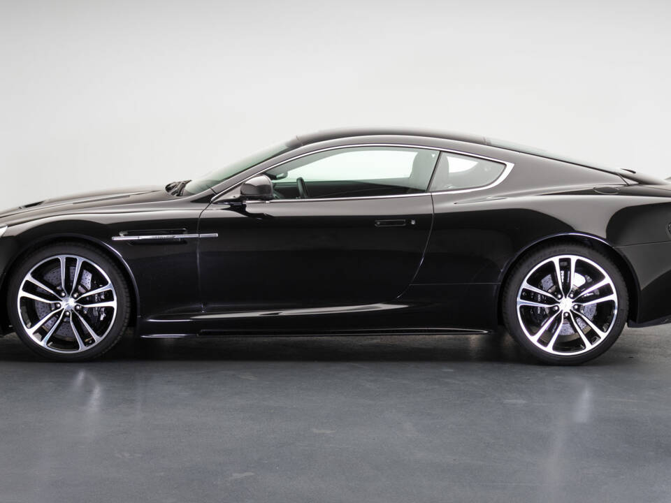 Imagen 1/11 de Aston Martin DBS (2013)