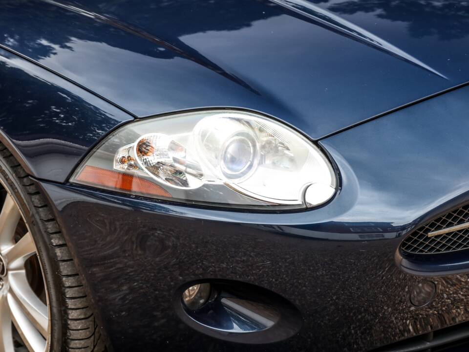 Image 9/32 de Jaguar XK 4.2 (2008)