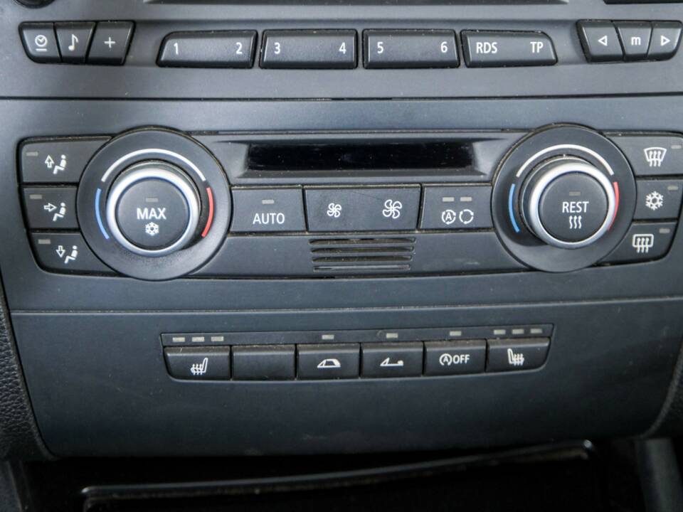 Image 25/50 de BMW 120i (2008)