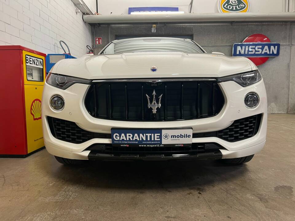 Immagine 3/17 di Maserati Levante S (2017)