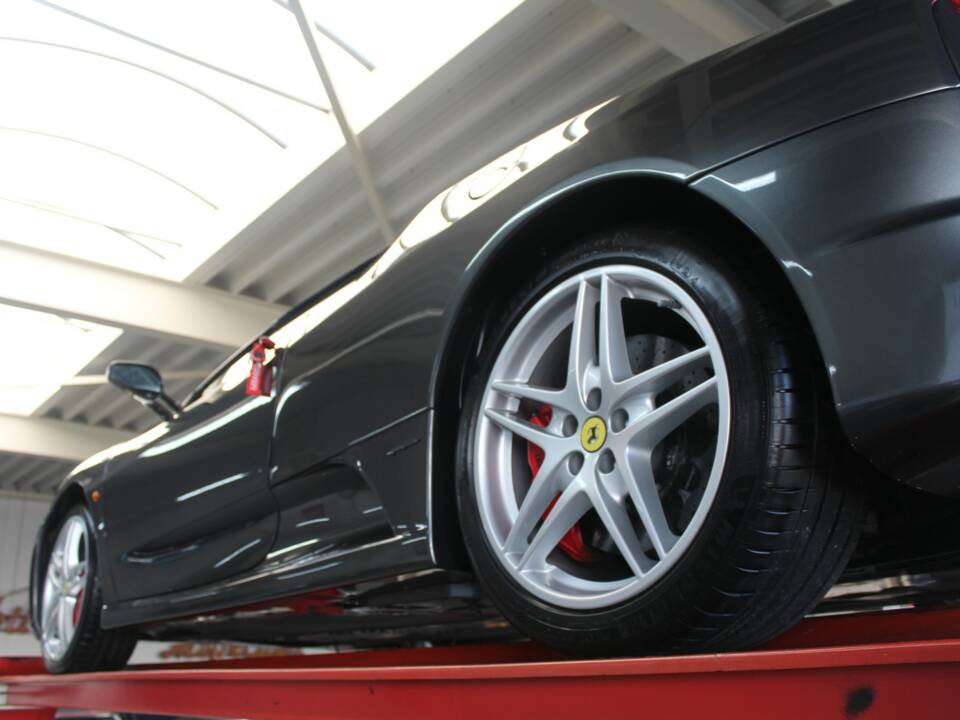 Bild 13/50 von Ferrari F430 Spider (2007)
