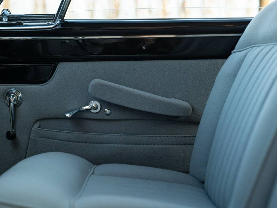Imagen 44/50 de Lancia Flaminia Coupe Pininfarina (1961)