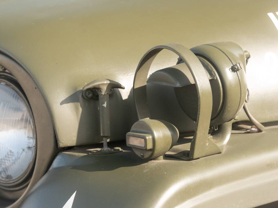 Bild 12/50 von Willys-Overland MC / M-38 (1961)