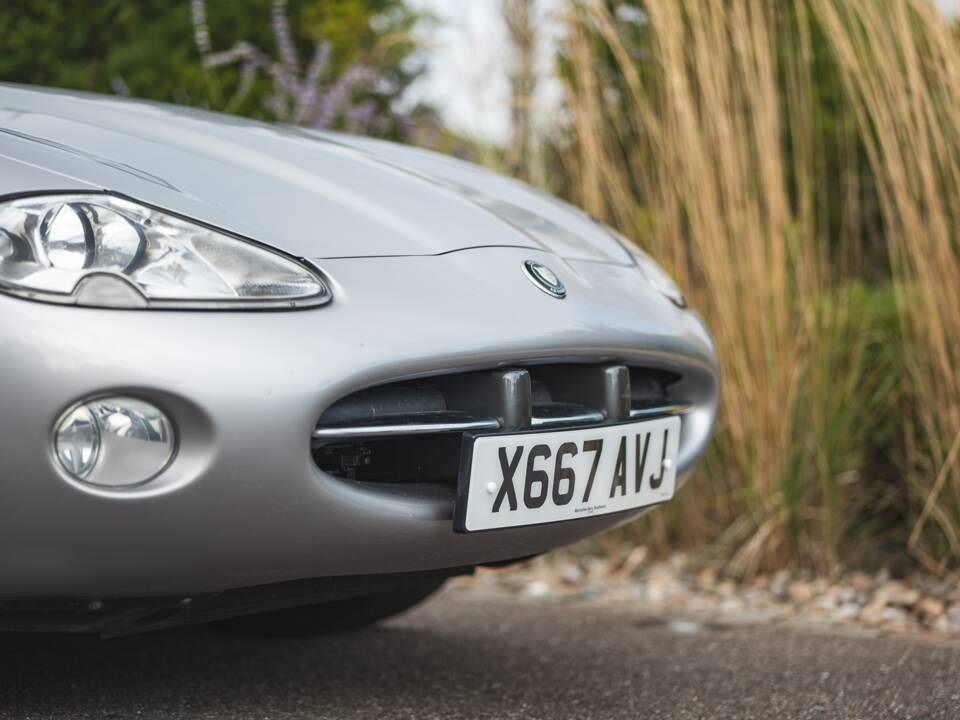 Imagen 47/50 de Jaguar XK8 4.0 (2000)