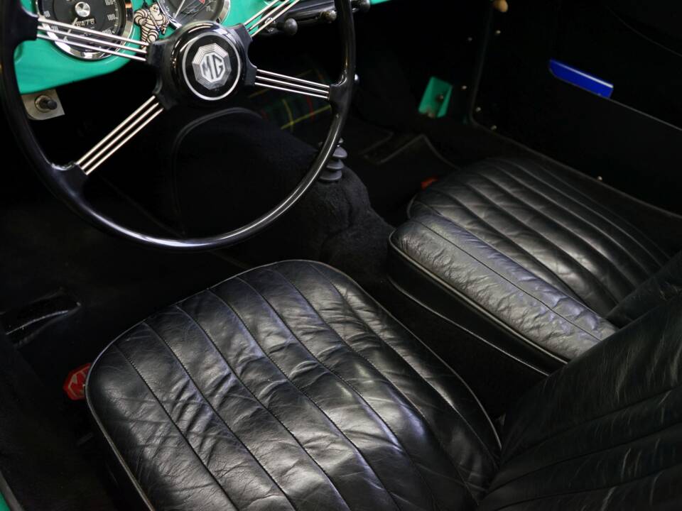 Image 25/39 de MG MGA 1500 (1958)