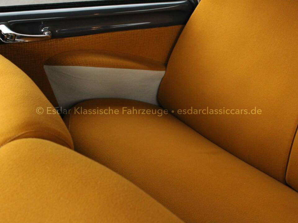 Immagine 10/35 di Citroën DS 21 (1968)