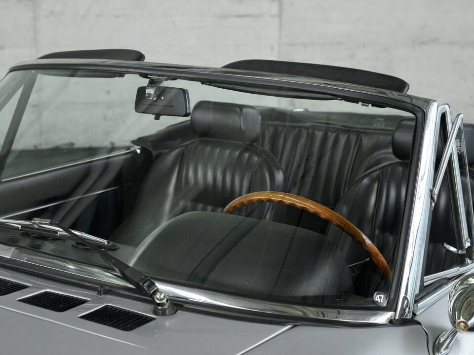 Imagen 9/50 de FIAT Dino 2400 Spider (1971)