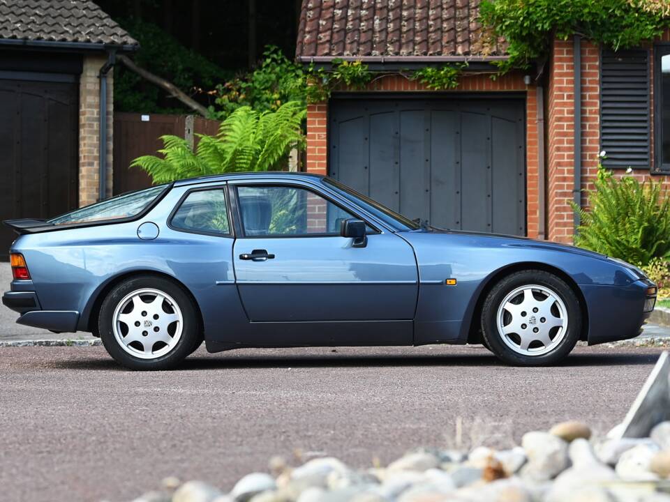 Afbeelding 2/23 van Porsche 944 Turbo (1991)