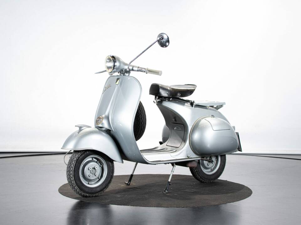 Image 8/45 of Piaggio Vespa 150 (1958)