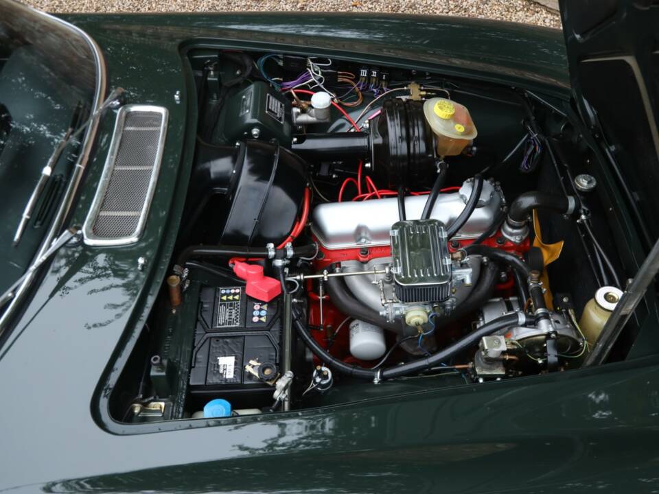 Image 4/50 of Volvo 1800 S (1968)