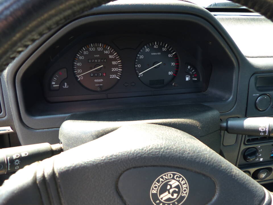 Imagen 9/21 de Peugeot 106 1.4 (1993)